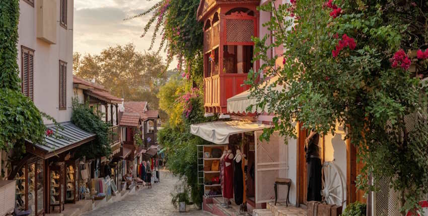Discover the Best Things to Do in Antalya Old Town: Kaleici Tourist Attractions