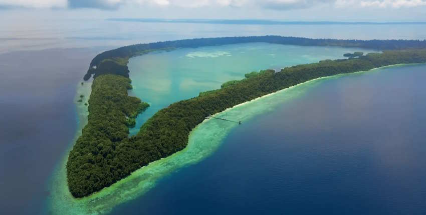 Kalimantan Travel Blog | 7 Days Kalimantan Itinerary Guide & Tips 6 Kalimantan travel blog 7-day Kalimantan travel itinerary Maratua Island