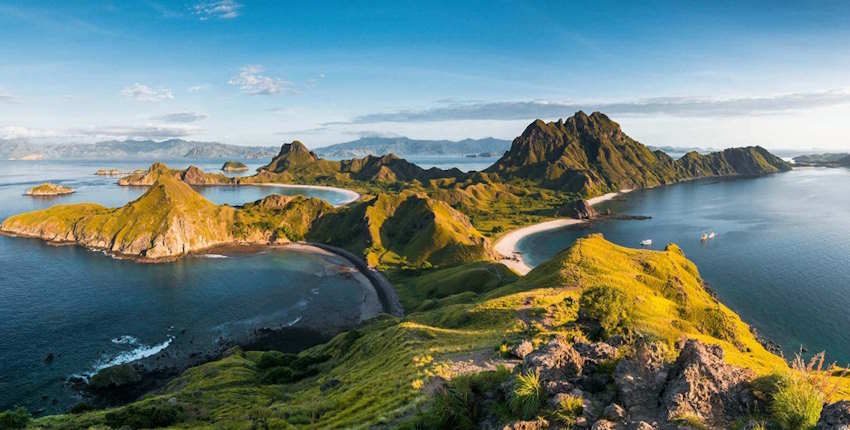 Komodo Island Travel Tips and 7 Must-See Tourist Attractions 4 Komodo Island tourist attractions - Padar Island viewpoint