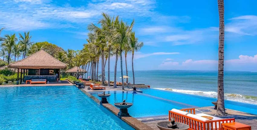 10 Most Luxurious Resorts in Bali For Couples 8 Most Luxurious Resorts in Bali For Couples - The Legian Bali