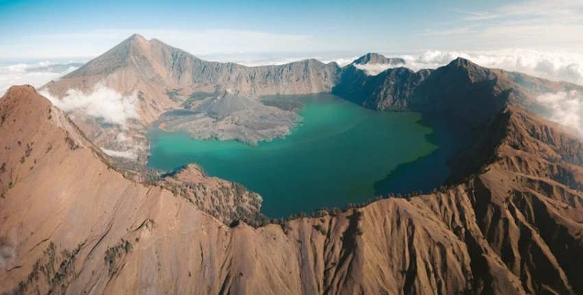 Mount Rinjani Trekking Guide - Indonesia