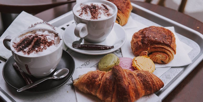 Paris Travel Guide: How To Travel in Paris as a Tourist? 5 Paris travel guide -Best food, croissant and macarons