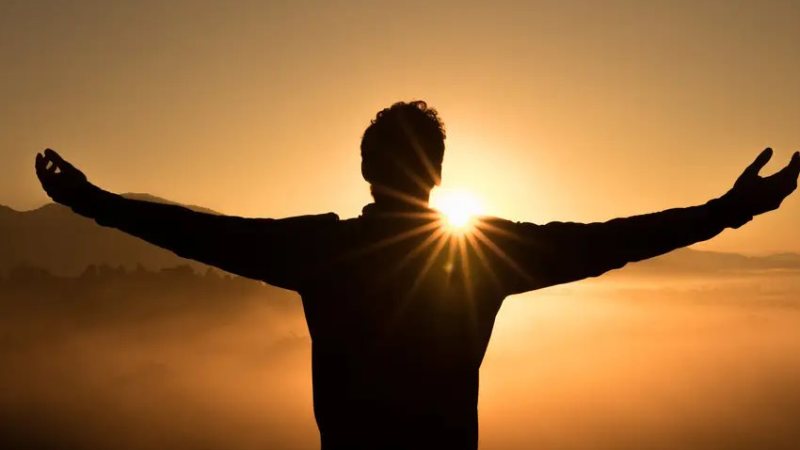 How to Have a Productive Start to Your Monday Morning: Tips for Kicking Off the Week Right