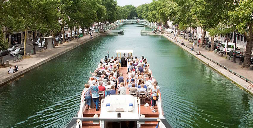 Unique Things To Do in Paris For Couples (Underrated Ideas) 7 Things To Do in Paris For Couples / Canal Saint-Martin cruise