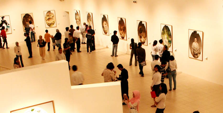 What to do in Yogyakarta at night? Jogja Art Galleries