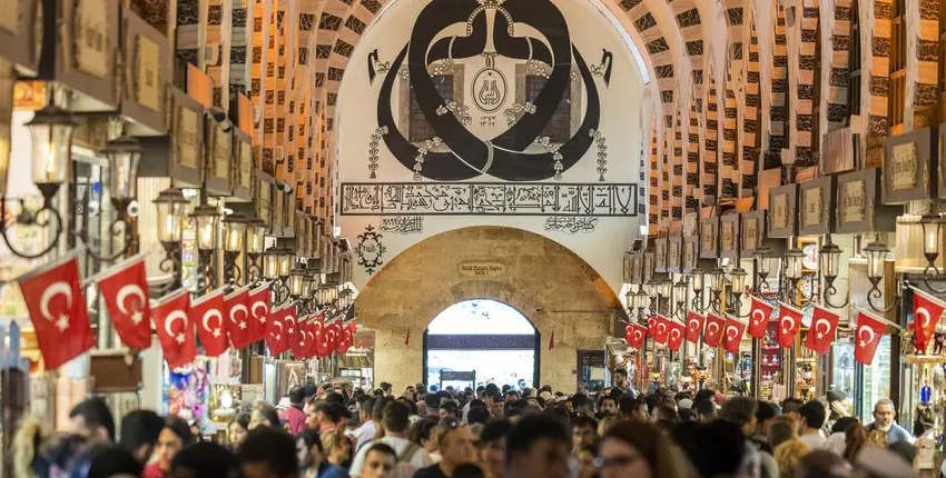 Where to Go For Shopping in Istanbul? (Top 7 Istanbul Shopping Places) 5 Where to go for shopping in Istanbul? Spice Bazaar - Egyptian Bazaar